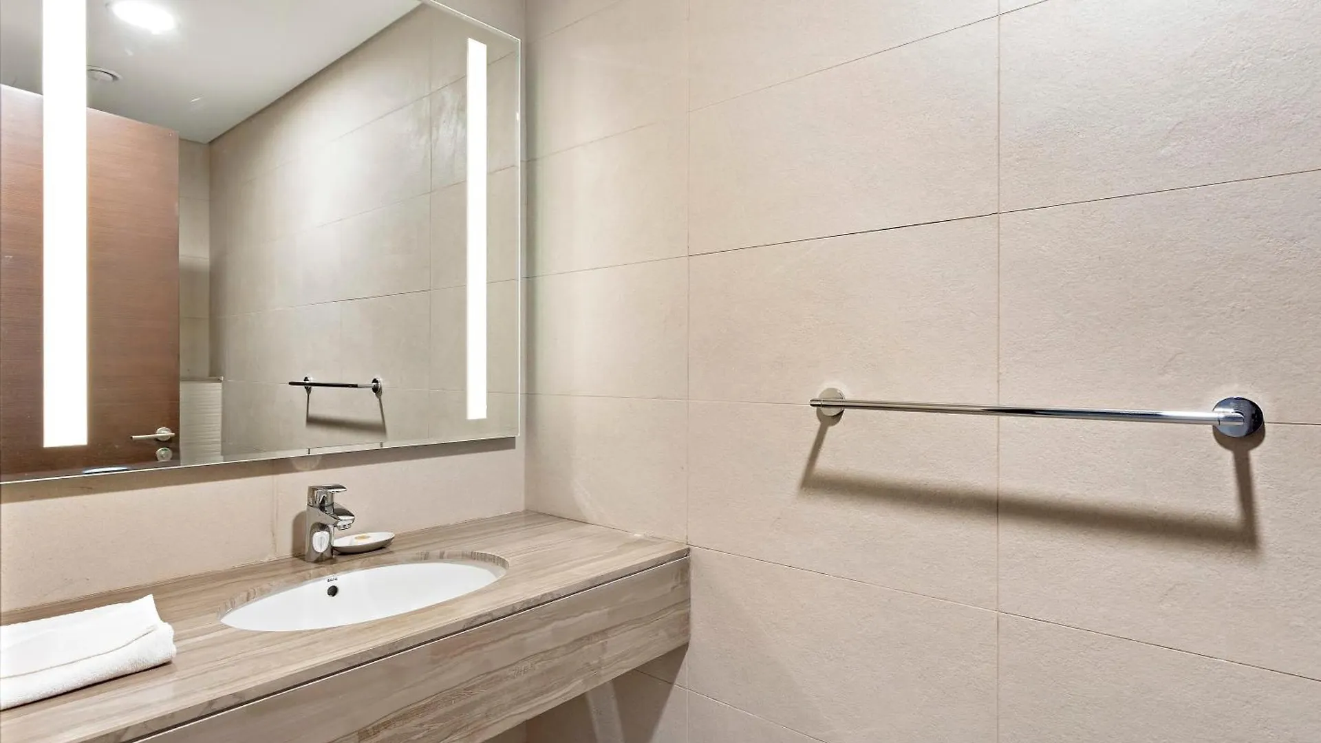 Silkhaus Urban 1 Bdr Adjacent To Reem Central Park 아부다비